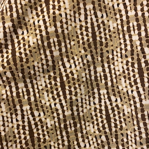 JENNIFER Lopez Short Sleeve V Neck Dress‎ - Picture 6 of 10